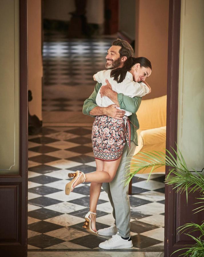 Bagni Di Pisa Palace & Thermal Spa - The Leading Hotels Of The World San Giuliano Terme Esterno foto A couple dancing