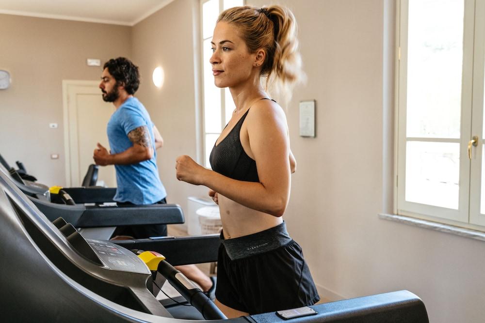 Bagni Di Pisa Palace & Thermal Spa - The Leading Hotels Of The World San Giuliano Terme Esterno foto A treadmill in use