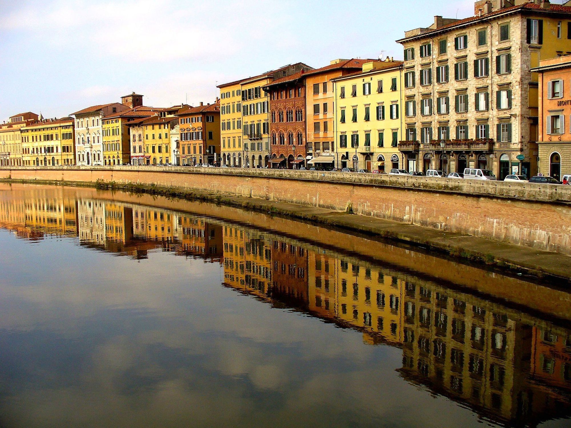 Bagni Di Pisa Palace & Thermal Spa - The Leading Hotels Of The World San Giuliano Terme Amenities foto The Naviglio Grande in the city of Pavia
